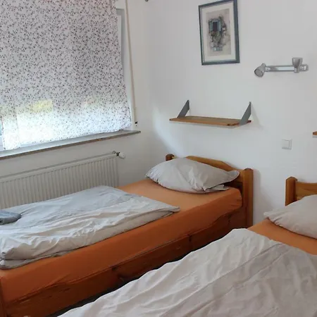 Апартаменты Ferienwohnung Frank Schwaigern